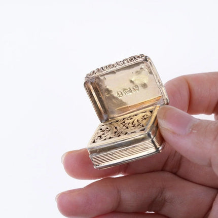 1832 Thomas Shaw Georgian Silver Snuff Box and Vinaigrette - Estate Fresh Austin