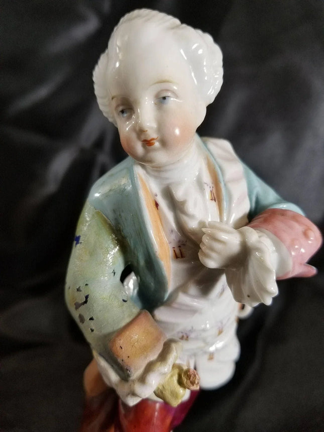 18th Century French Porcelain Courting Figures By Joseph-Gaspard Robert late 17 - Estate Fresh Austin