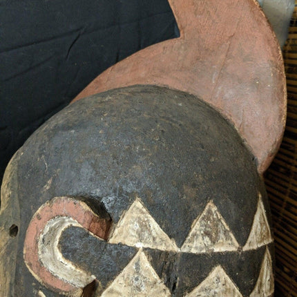 23.5" Antique Carved Wood African Congo Ceremonial Mask 10.5" deep - Estate Fresh Austin