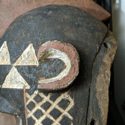 23.5" Antique Carved Wood African Congo Ceremonial Mask 10.5" deep - Estate Fresh Austin