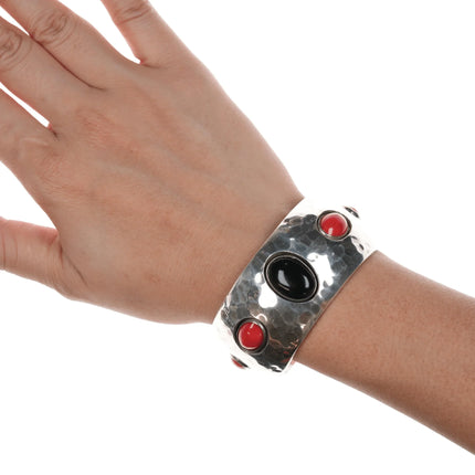 6.12" 1980's J Wright Southwestern modernist sterling onyx/red jasper cuff bracelet - Estate Fresh Austin