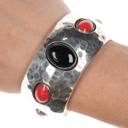 6.12" 1980's J Wright Southwestern modernist sterling onyx/red jasper cuff bracelet - Estate Fresh Austin