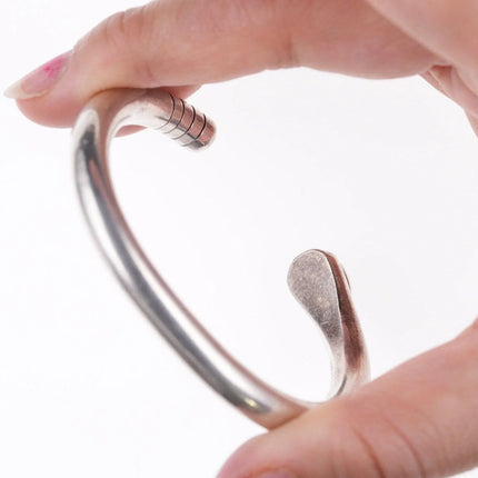 6.12" Heavy vintage Native American Sterling and coral bracelet - Estate Fresh Austin