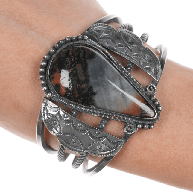 6 3/8" 30's - 40's Native American Silver Agate twisted wire cuff bracelet - Estate Fresh Austin