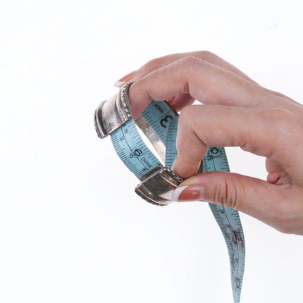 6.375" 40's-50's Zuni Fishscale inlay sterling bracelet - Estate Fresh Austin