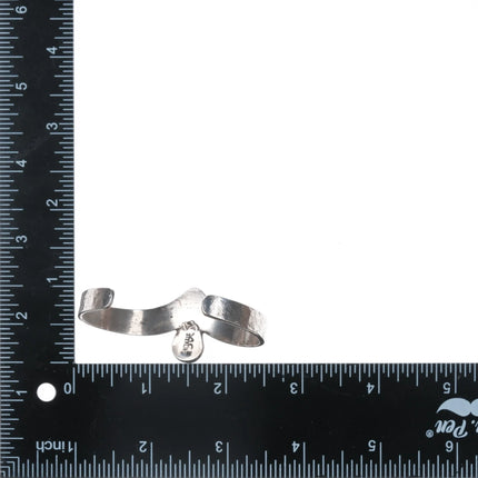 6.375" Mary Cayetineto Navajo hammered sterling cuff bracelet with turquoise - Estate Fresh Austin