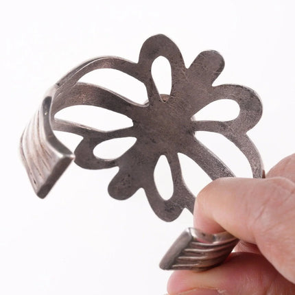 6.375" Vintage Navajo Tufa Cast silver bracelet with turquoise - Estate Fresh Austin