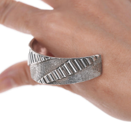 6.375" Vintage Southwestern Modernist sterling cuff bracelet - Estate Fresh Austin