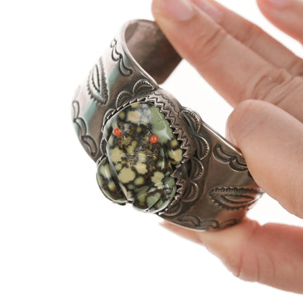 6.62" Lester Jackson Navajo Carved Variscite Frog sterling silver cuff bracelet - Estate Fresh Austin