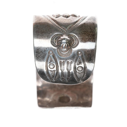 6.875 c1940's Navajo stamped repousse silver cuff bracelet with turquoise - Estate Fresh Austin