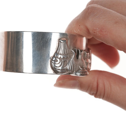 6.875 Southwestern 3D Sterling Native Pots cuff bracelet - Estate Fresh Austin