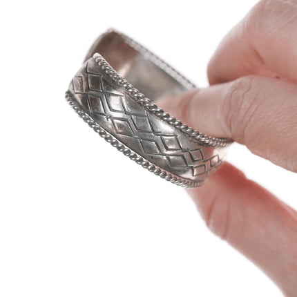 6.25" Vintage Native American silver rope border cuff bracelet - Estate Fresh Austin