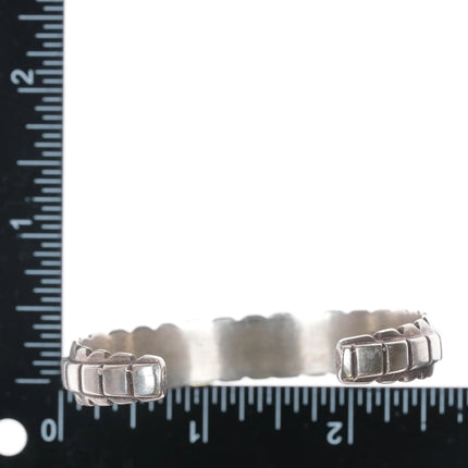 6.25" Vintage Zuni spiderweb turquoise flush inlay sterling cuff bracelet - Estate Fresh Austin