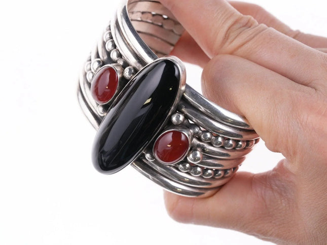 6.5" Mike Bird Romero San Juan and Taos Pueblo Agate and Onyx bracelet - Estate Fresh Austin