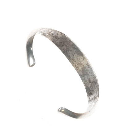 6.5" Vintage Zuni carinated silver flush inlay turquoise cuff bracelet - Estate Fresh Austin