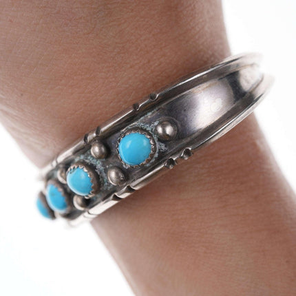 Vintage Native American Sterling/turquoise cuff bracelet io