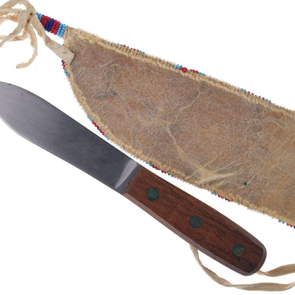 老式美洲原住民平原印第安人刀鞘，带 Russell Green River Works 刀