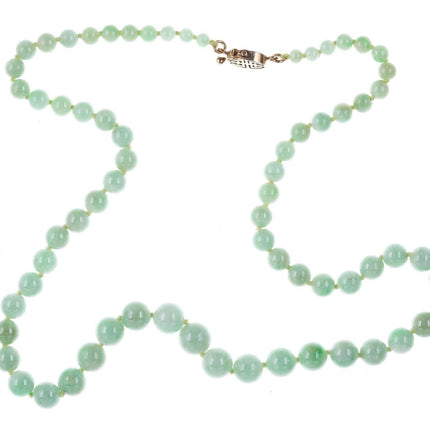 Vintage Gumps Eine Halskette aus Jadeit-Perlen