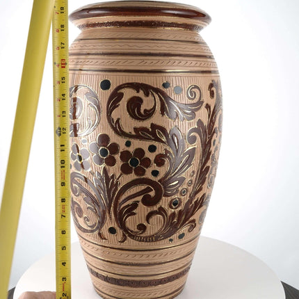 巨大古董 Deruta 伞架/落地花瓶，带不寻常的雕刻装饰