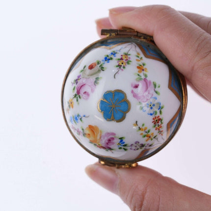 Vintage Hand painted Limoges trinket box 1