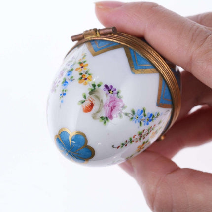 Vintage Hand painted Limoges trinket box 1