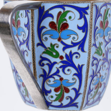 古董俄罗斯银色扭索饰纹珐琅犹太仪式杯，带浮雕大卫之星底座