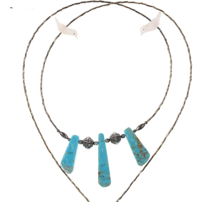 复古 Zuni 美洲原住民纯绿松石和贝壳项链。