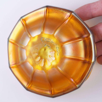c1910 Quezal Iridescent American Art glass diminutive bowl