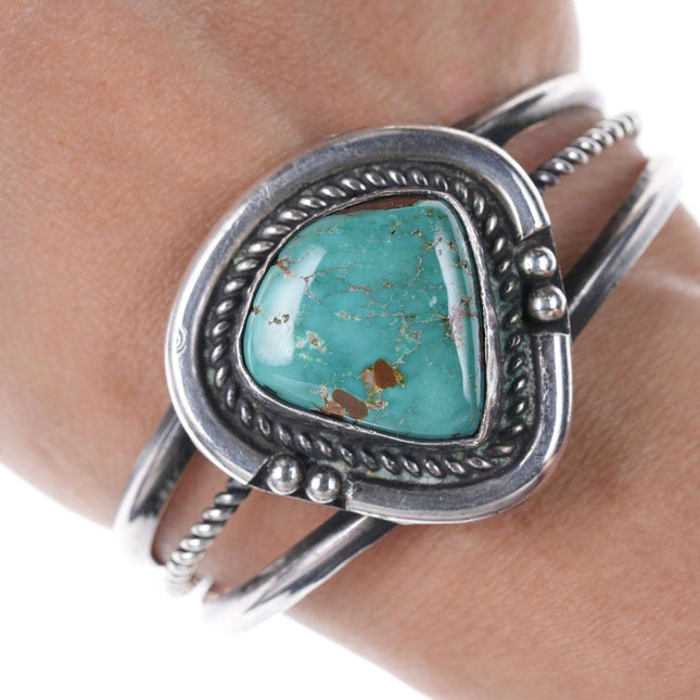 Vintage Navajo Sterling and turquoise bracelet h