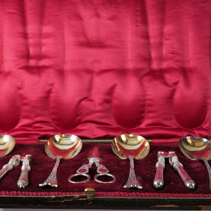 c1880 年代艾伦和达尔文盒装胡桃夹子/葡萄剪/汤匙套装谢菲尔德镀银