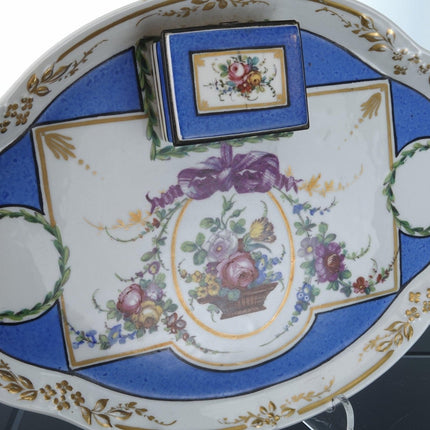 Antike Tintenfässer/Tablett/Streichholzschachtel aus französischem Porzellan im Sevres-Stil