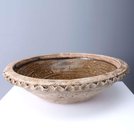 早期亚洲棕色陶瓷碗