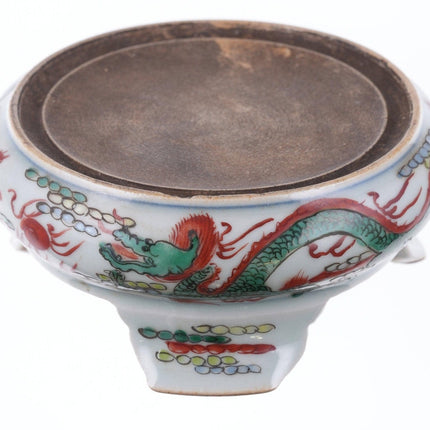 Antiker chinesischer Wucai Famille Rose Tintenständer