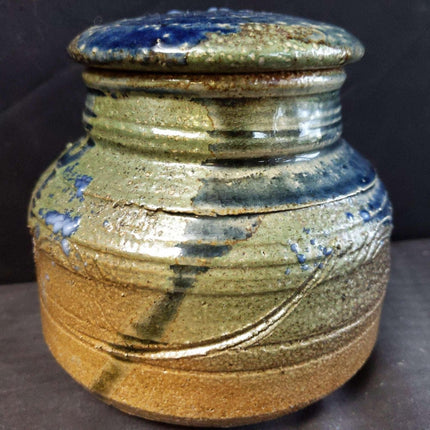 Don Reitz(1929-2014) Lidded Salt glazed Studio Pottery Vessel 4.75" tall and wid