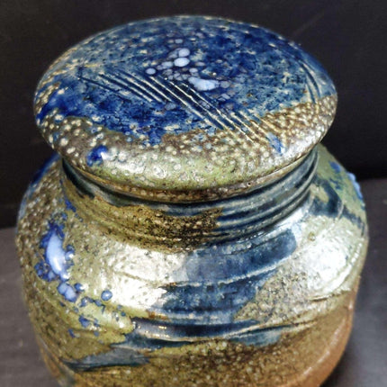 Don Reitz (1929-2014) Salzglasiertes Studio-Keramikgefäß mit Deckel, 4,75 Zoll hoch und breit