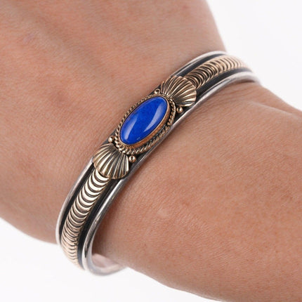 6 3/8" Gary Reeves (1962-2014) Navajo-Armband aus 14 Karat/Sterling und Lapislazuli