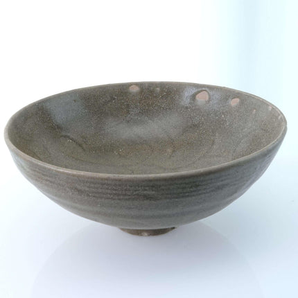 Early Celadon Stoneware Bowl with incised Decoration