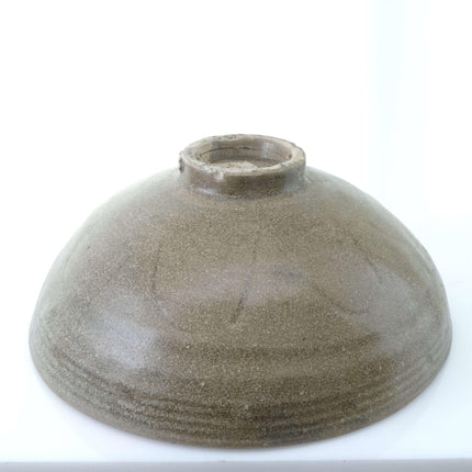 Early Celadon Stoneware Bowl with incised Decoration