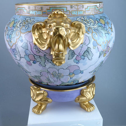 1919 Bernardaud Limoges Löwenkopfgriff Jardinière und Sockel Chinoisiere Dekoration Künstlersigniert