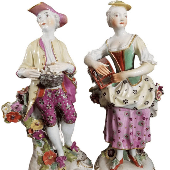 Antike Derby-Figuren, Freiheits- und Ehemann aus dem 18. Jahrhundert, Mann mit Vogelnest und Frau mit Käfig, Burnap-Sammlung um 1770
