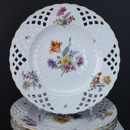 Antique KPM Reticulated Basketweave Hand Painted Dresden Flowers Pattern Dinner