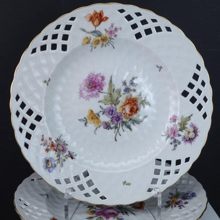 Antique KPM Reticulated Basketweave Hand Painted Dresden Flowers Pattern Dinner