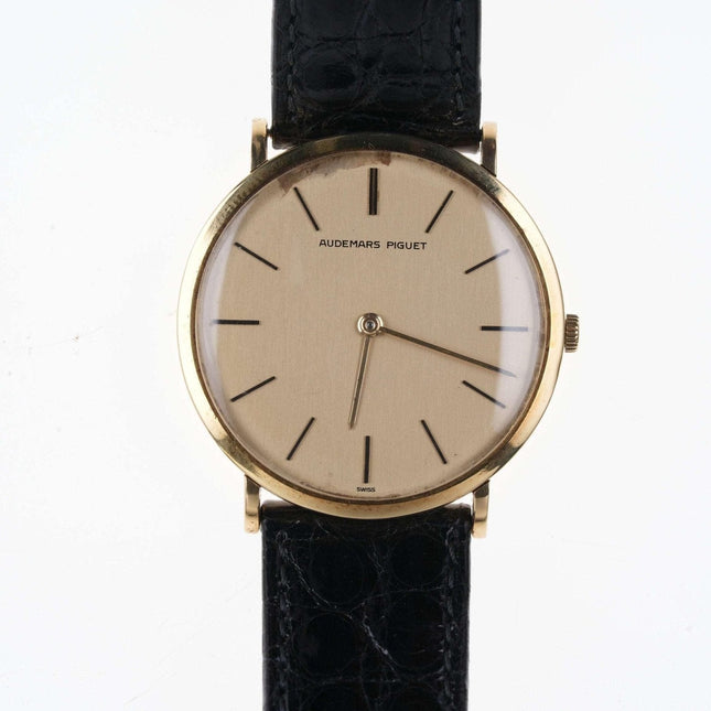 Vintage 18k Audemars Piguet Ultra Thin 18 Jewel Dress watch