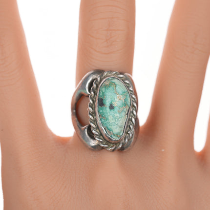 sz9 Vintage Navajo sandcast silver ring with turquoise