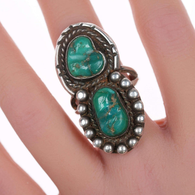 sz7.5 Vintage Native American sterling and carved turquoise ring
