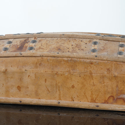 Dokumentenbox mit antikem Lederbezug und Messingbeschlag