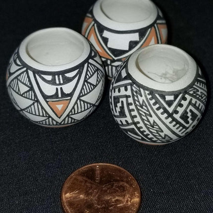 Isleta Pueblo pottery Kimo DeCora Miniature seed Pots 7/8" (3)