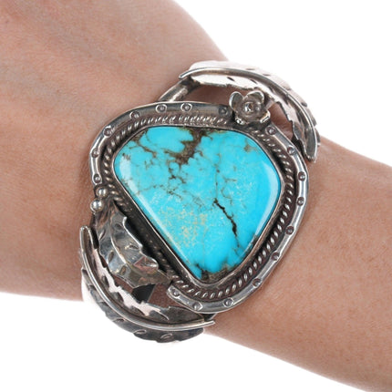 6 3/8" Vintage Native American Sterling and turquoise bracelet with leaf design