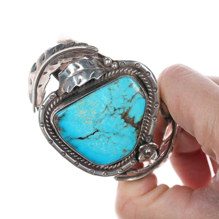 6 3/8" Vintage Native American Sterling and turquoise bracelet with leaf design