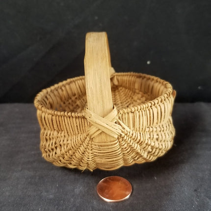 Antique 19th century Miniature Buttocks Basket 3" x 3.25"